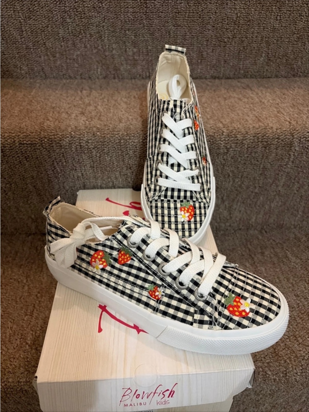 Blowfish Malibu Kids Black Gingham Strawberry Lace-Up Sneakers